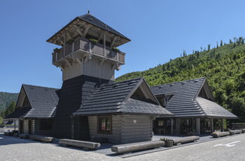 Stará zvonica v Nižnej Boci ošetrená Tíkovým olejom Naturalis Oils (odtieň: 2113 Vidiecky šedý) r. 2021