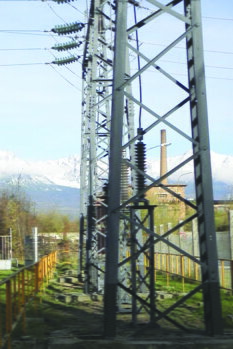 ZINGA na stožiaroch elektrického vedenia. Svit - realizácia r. 2016.