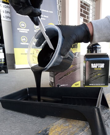 RAPTOR® - protišmyková prísada bezfarebná 200g